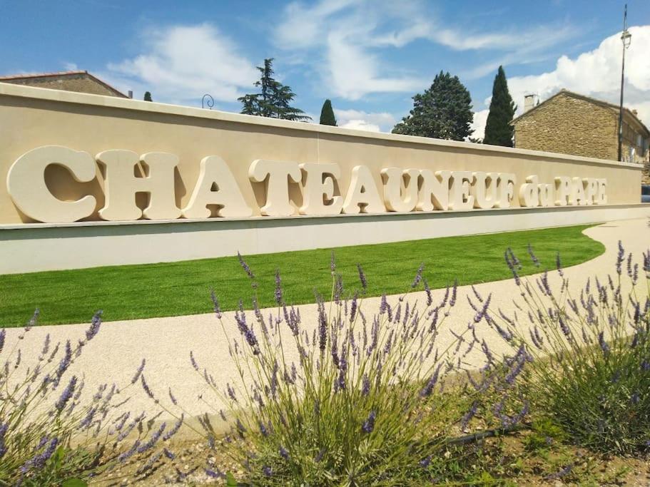 Maison De Village Chateauneuf-du-Pape Luaran gambar